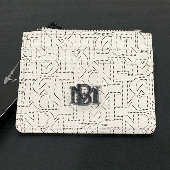 Badgley Mischka Mini Credit Card Holder NWT - Picture 1 of 6
